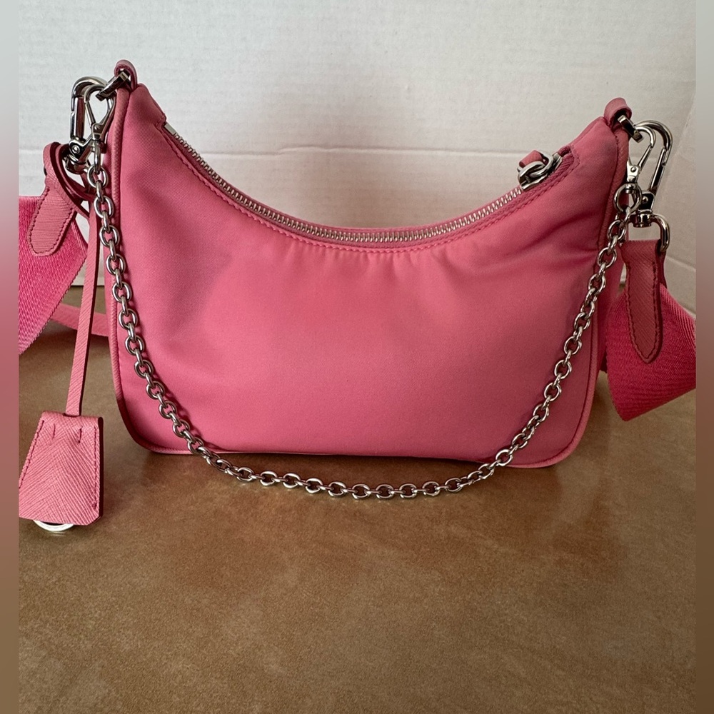 Prada Re-edition 2005 Nylon Shoulder Bag in Begonia Pink - Picture 7 of 16